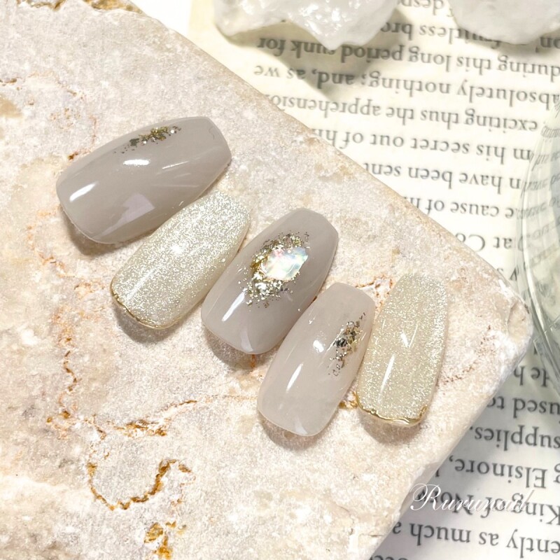 オーダーネイルチップNo.77 大人キレイ シェル ラメ グレージュパール色 オーダーネイルチップNo.77 大人キレイ シェル ラメ グレージュパール